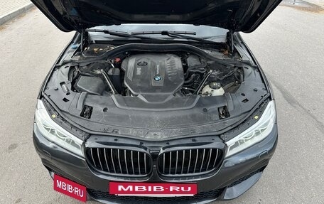 BMW 7 серия, 2017 год, 3 100 000 рублей, 19 фотография