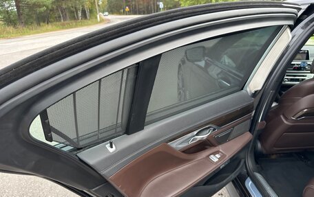 BMW 7 серия, 2017 год, 3 100 000 рублей, 28 фотография