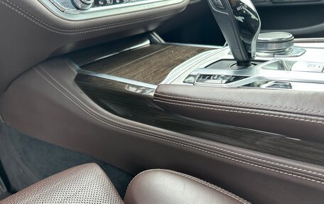 BMW 7 серия, 2017 год, 3 100 000 рублей, 32 фотография