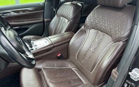 BMW 7 серия, 2017 год, 3 100 000 рублей, 30 фотография