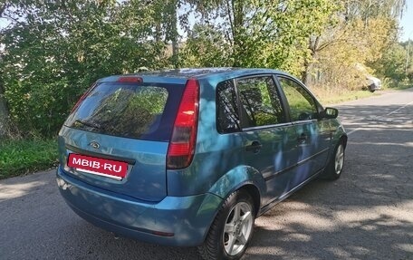 Ford Fiesta, 2005 год, 255 000 рублей, 4 фотография