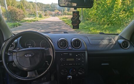 Ford Fiesta, 2005 год, 255 000 рублей, 14 фотография