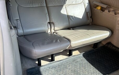 Toyota Sienna II рестайлинг, 2006 год, 1 200 000 рублей, 12 фотография