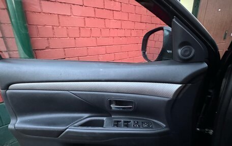 Mitsubishi Outlander III рестайлинг 3, 2012 год, 1 450 000 рублей, 16 фотография