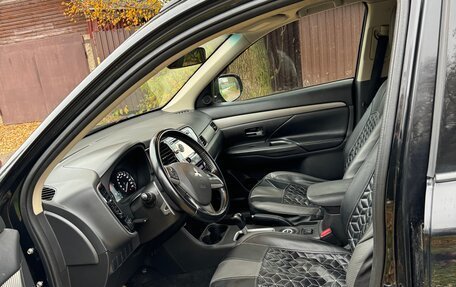 Mitsubishi Outlander III рестайлинг 3, 2012 год, 1 450 000 рублей, 24 фотография