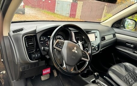 Mitsubishi Outlander III рестайлинг 3, 2012 год, 1 450 000 рублей, 11 фотография