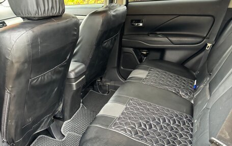 Mitsubishi Outlander III рестайлинг 3, 2012 год, 1 450 000 рублей, 31 фотография