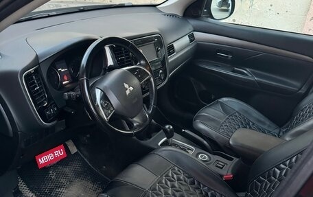 Mitsubishi Outlander III рестайлинг 3, 2012 год, 1 450 000 рублей, 29 фотография