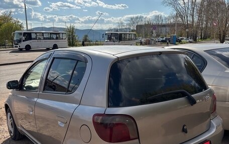 Toyota Vitz, 2001 год, 420 000 рублей, 1 фотография