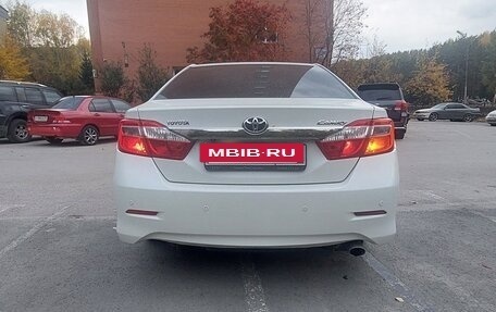 Toyota Camry, 2012 год, 2 040 000 рублей, 3 фотография
