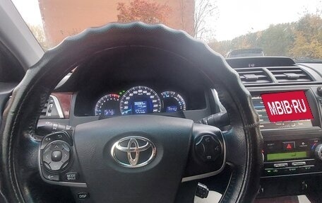 Toyota Camry, 2012 год, 2 040 000 рублей, 4 фотография