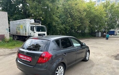 KIA cee'd I рестайлинг, 2008 год, 605 000 рублей, 3 фотография