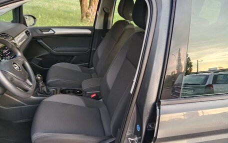 Volkswagen Touran III, 2018 год, 1 430 000 рублей, 6 фотография