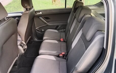 Volkswagen Touran III, 2018 год, 1 430 000 рублей, 5 фотография