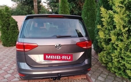 Volkswagen Touran III, 2018 год, 1 430 000 рублей, 10 фотография