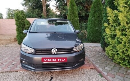 Volkswagen Touran III, 2018 год, 1 430 000 рублей, 8 фотография