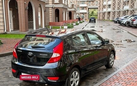 Hyundai Solaris II рестайлинг, 2011 год, 710 000 рублей, 5 фотография