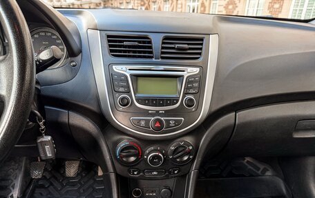 Hyundai Solaris II рестайлинг, 2011 год, 710 000 рублей, 14 фотография