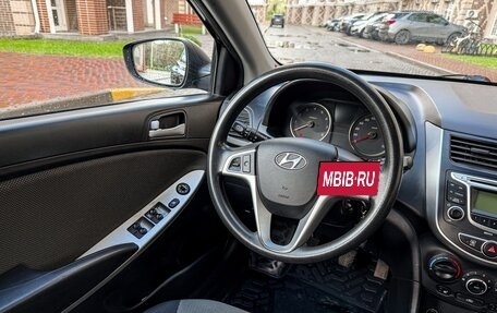 Hyundai Solaris II рестайлинг, 2011 год, 710 000 рублей, 13 фотография