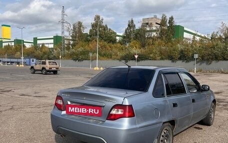 Daewoo Nexia I рестайлинг, 2010 год, 200 000 рублей, 5 фотография
