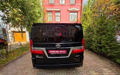 Toyota Granvia, 2023 год, 11 800 000 рублей, 9 фотография
