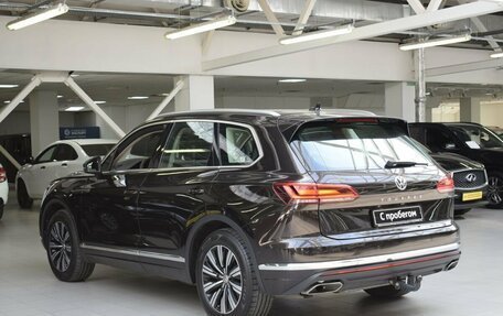 Volkswagen Touareg III, 2018 год, 4 650 000 рублей, 5 фотография