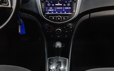 Hyundai Solaris II рестайлинг, 2013 год, 630 000 рублей, 18 фотография