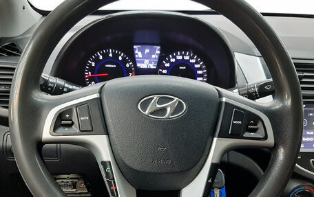 Hyundai Solaris II рестайлинг, 2013 год, 630 000 рублей, 14 фотография