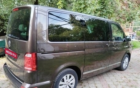 Volkswagen Multivan T6 рестайлинг, 2018 год, 4 600 000 рублей, 18 фотография