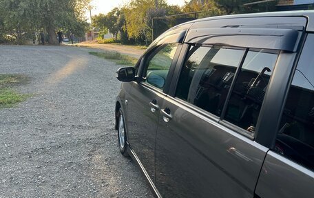 Toyota ISis I, 2012 год, 1 450 000 рублей, 13 фотография