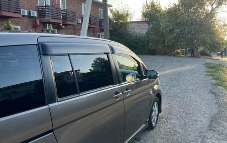 Toyota ISis I, 2012 год, 1 450 000 рублей, 12 фотография