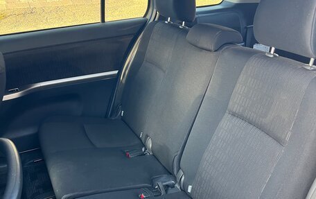 Toyota ISis I, 2012 год, 1 450 000 рублей, 23 фотография