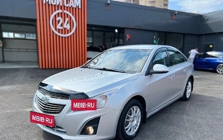 Chevrolet Cruze II, 2013 год, 639 000 рублей, 2 фотография