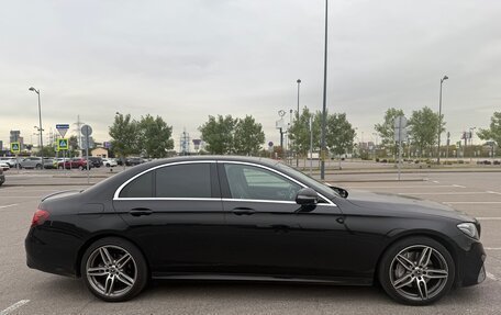 Mercedes-Benz E-Класс, 2018 год, 3 490 000 рублей, 4 фотография