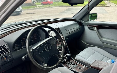 Mercedes-Benz C-Класс, 1996 год, 240 000 рублей, 9 фотография