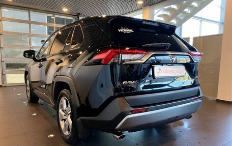 Toyota RAV4, 2020 год, 2 840 000 рублей, 5 фотография