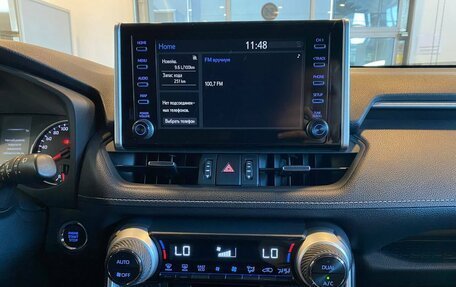 Toyota RAV4, 2020 год, 2 840 000 рублей, 13 фотография