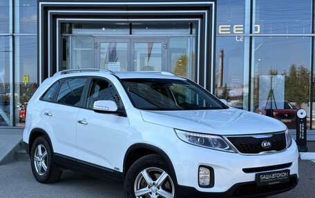 KIA Sorento II рестайлинг, 2017 год, 1 999 000 рублей, 5 фотография