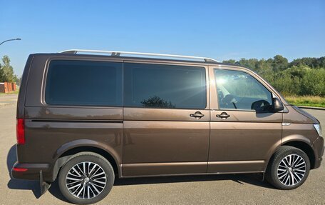 Volkswagen Multivan T6 рестайлинг, 2015 год, 3 200 000 рублей, 6 фотография