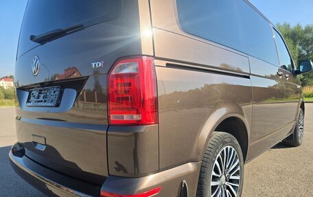 Volkswagen Multivan T6 рестайлинг, 2015 год, 3 200 000 рублей, 8 фотография