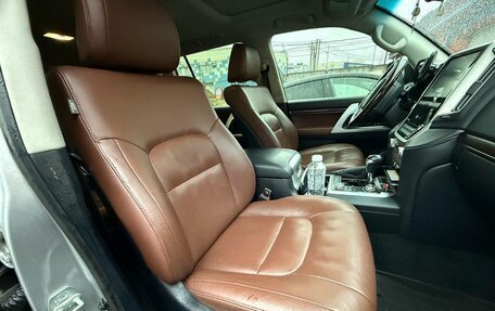 Toyota Land Cruiser 200, 2016 год, 6 500 000 рублей, 7 фотография