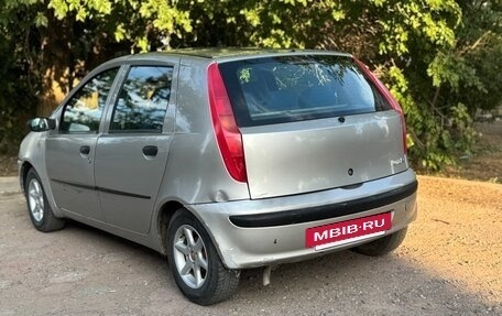 Fiat Punto III Punto Evo рестайлинг, 2001 год, 123 000 рублей, 2 фотография