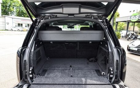 Land Rover Range Rover IV рестайлинг, 2025 год, 35 890 000 рублей, 8 фотография