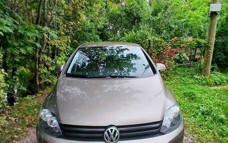 Volkswagen Golf Plus II, 2011 год, 780 000 рублей, 1 фотография