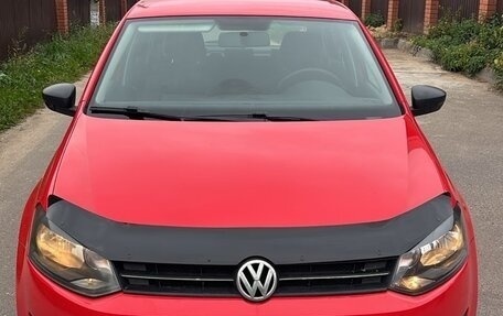 Volkswagen Polo VI (EU Market), 2011 год, 595 000 рублей, 2 фотография