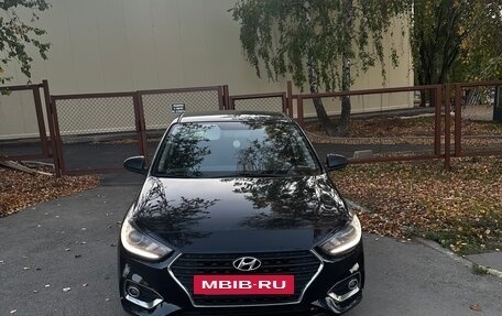 Hyundai Solaris II рестайлинг, 2017 год, 1 250 000 рублей, 2 фотография