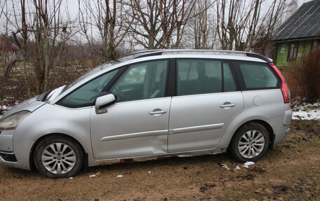Citroen C4 Picasso II рестайлинг, 2007 год, 600 000 рублей, 3 фотография
