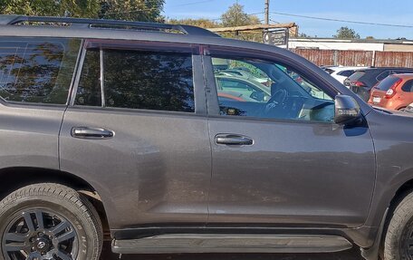 Toyota Land Cruiser Prado 150 рестайлинг 2, 2011 год, 2 800 000 рублей, 1 фотография