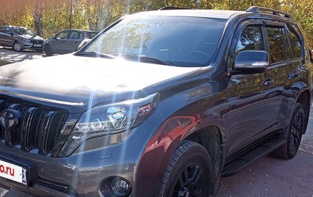 Toyota Land Cruiser Prado 150 рестайлинг 2, 2011 год, 2 800 000 рублей, 9 фотография