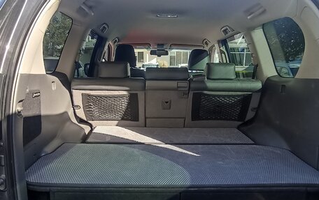 Toyota Land Cruiser Prado 150 рестайлинг 2, 2011 год, 2 800 000 рублей, 16 фотография